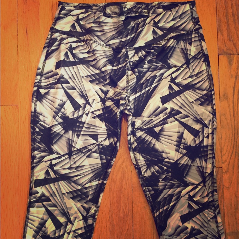 Cropped Workout Leggings